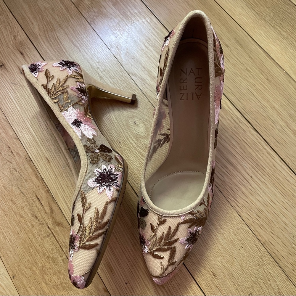 Nautralizer Natalie Nude Boho Floral Fabric Mesh heels - Size 7.5